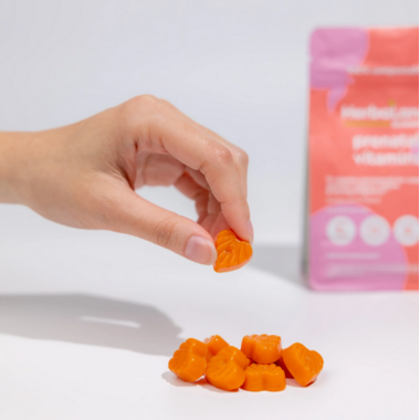 HerbaLand prenatal vitamin gummies